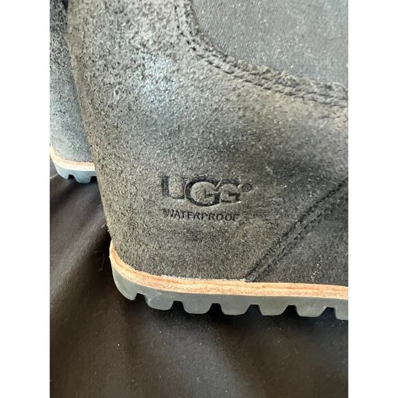 UGG Pax Wedge Bootie, Size 7, Charcoal, Waterproof - Picture 3 of 9
